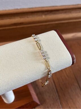 Gold Tone Stainless Steel Paperclink Bracelet with Gemstones